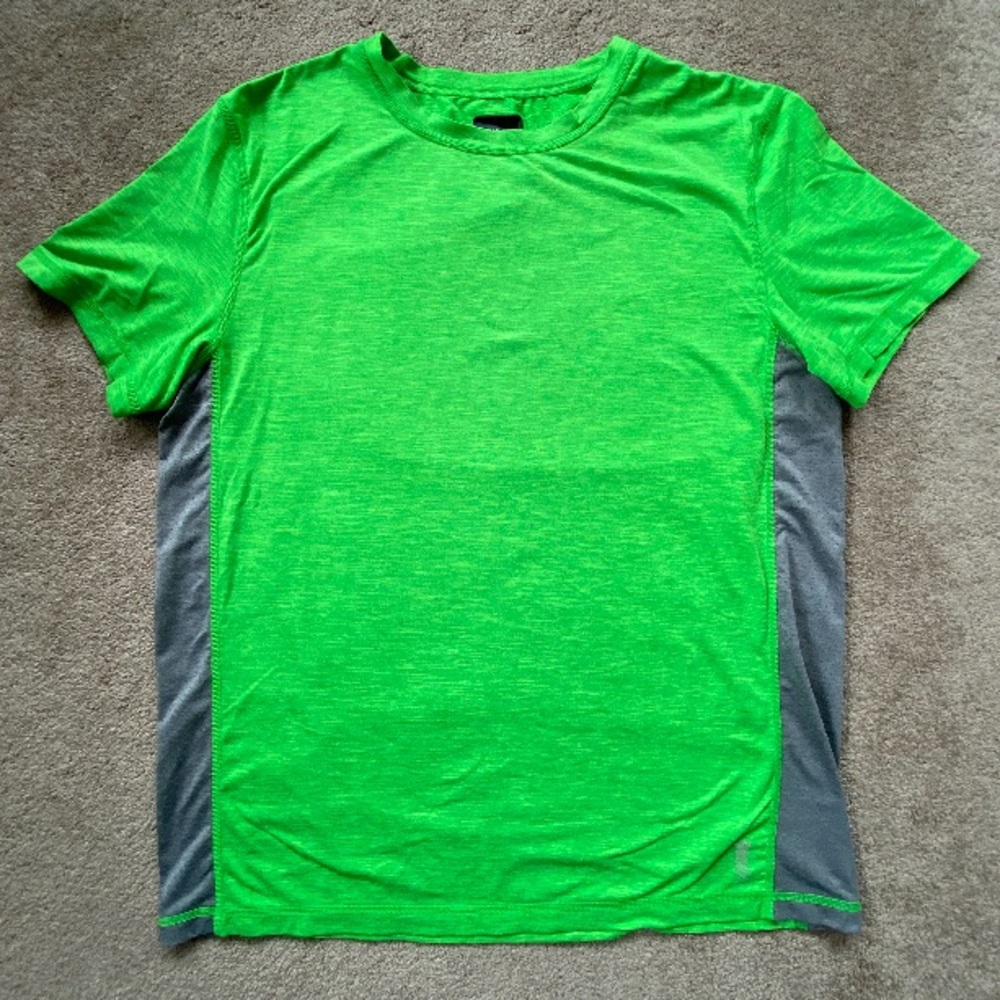 American Eagle active tee shirt